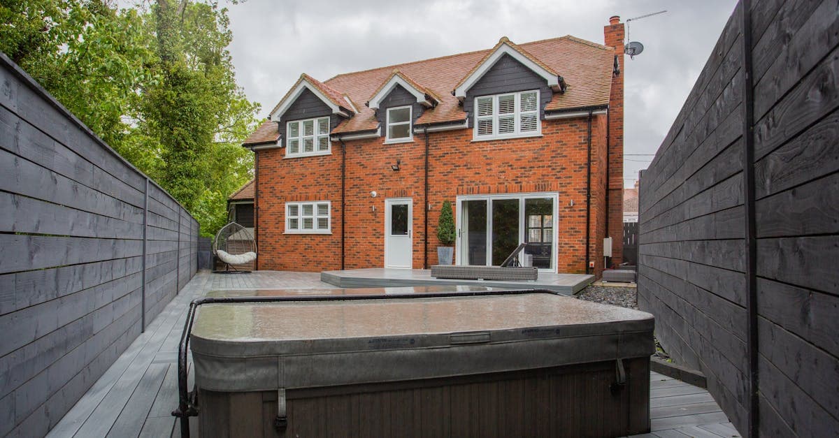 Fencing & decking